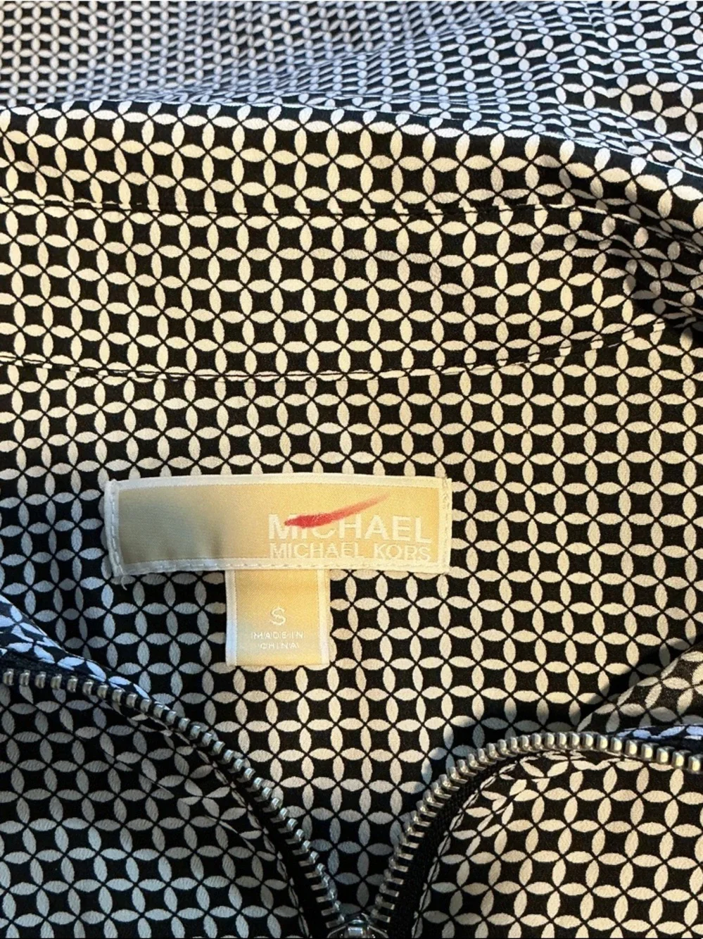 Michael Kors Black & White Geometric Zip-Front Button Down Shirt